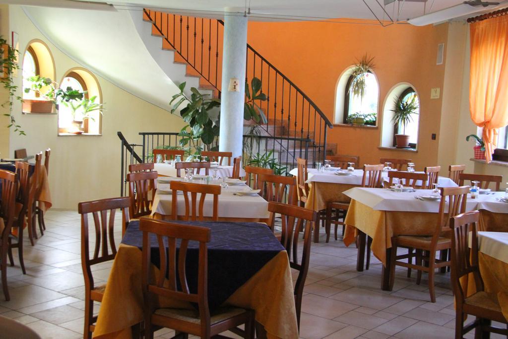 Hotel Ristorante Belsito Борго-Сан-Далмаццо Экстерьер фото